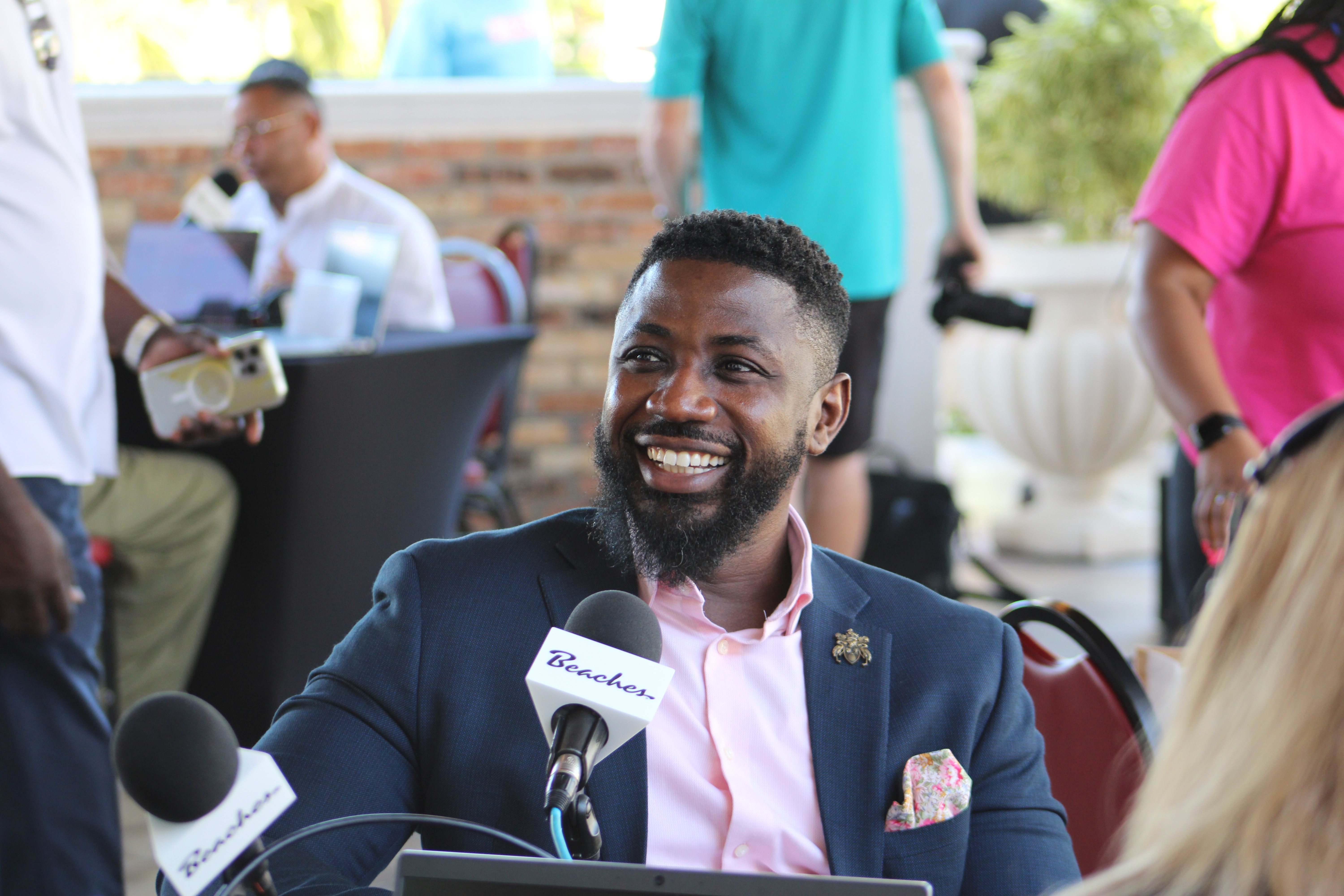 HON. ZHAVARGO JOLLY ENGAGES U.S. RADIO AUDIENCES TO PROMOTE THE TURKS AND CAICOS ISLANDS